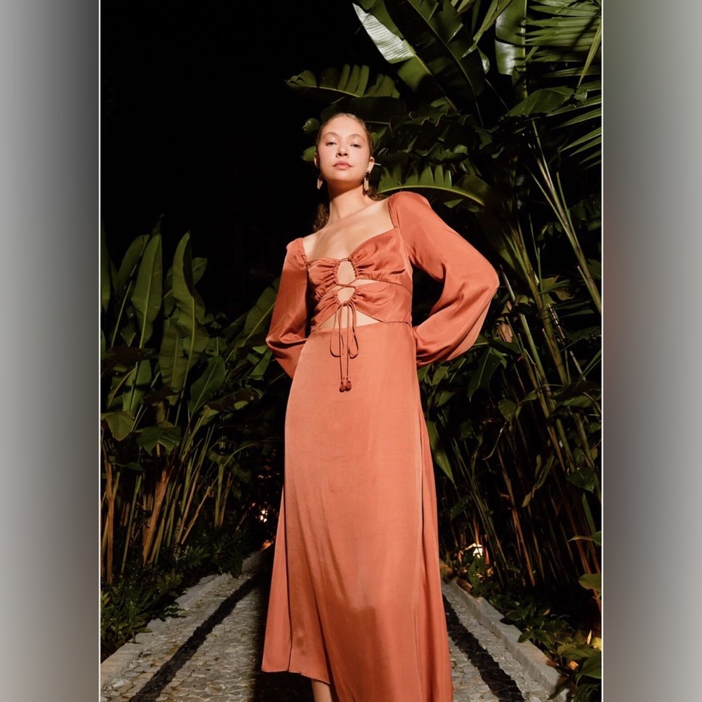 NWT Farm Rio Caramel Cutout Front